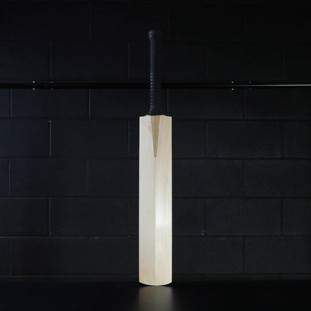 English Willow Cricket Bat